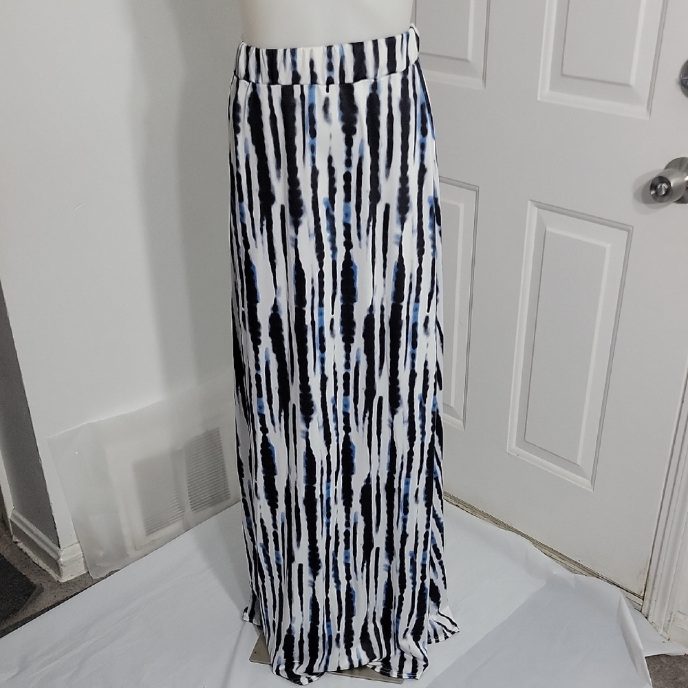 Black, Blue, White Maxi 2 Front Splits Elastic Waist Skirt Size Small